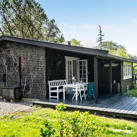 Holiday home 2 Bedroom Beautiful In Sjaellands Odde *