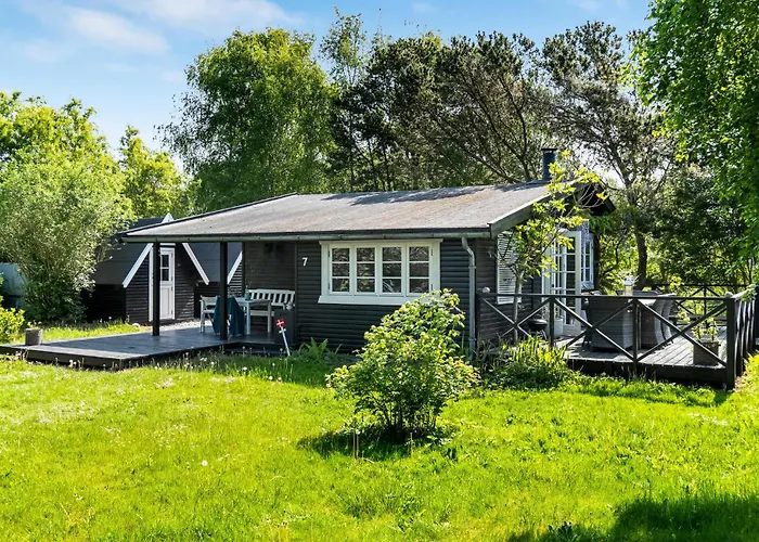 Stunning In Sjaellands Odde Yderby